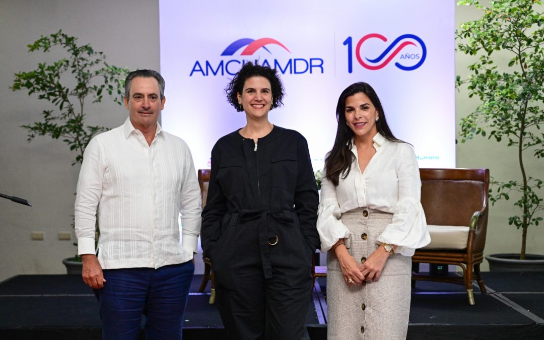 Amelia Vicini, Socia de INICIA aborda la importancia del Buen Gobierno Corporativo en Empresas de Patrimonio Familiar en Encuentro Empresarial de AMCHAMDR