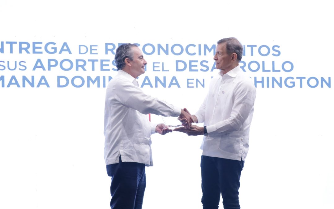 AMCHAMDR es Reconocida por el MIREX en Lanzamiento de Guía Estandarizada de la Semana Dominicana en el Exterior