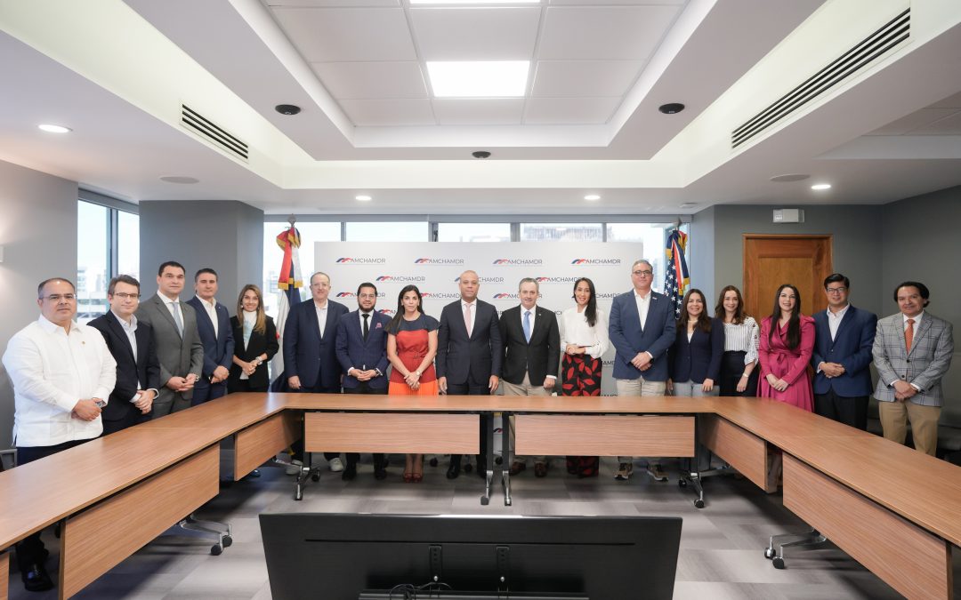 AMCHAMDR Lanza Nuevo Comité de Economía y Mercados de Capitales