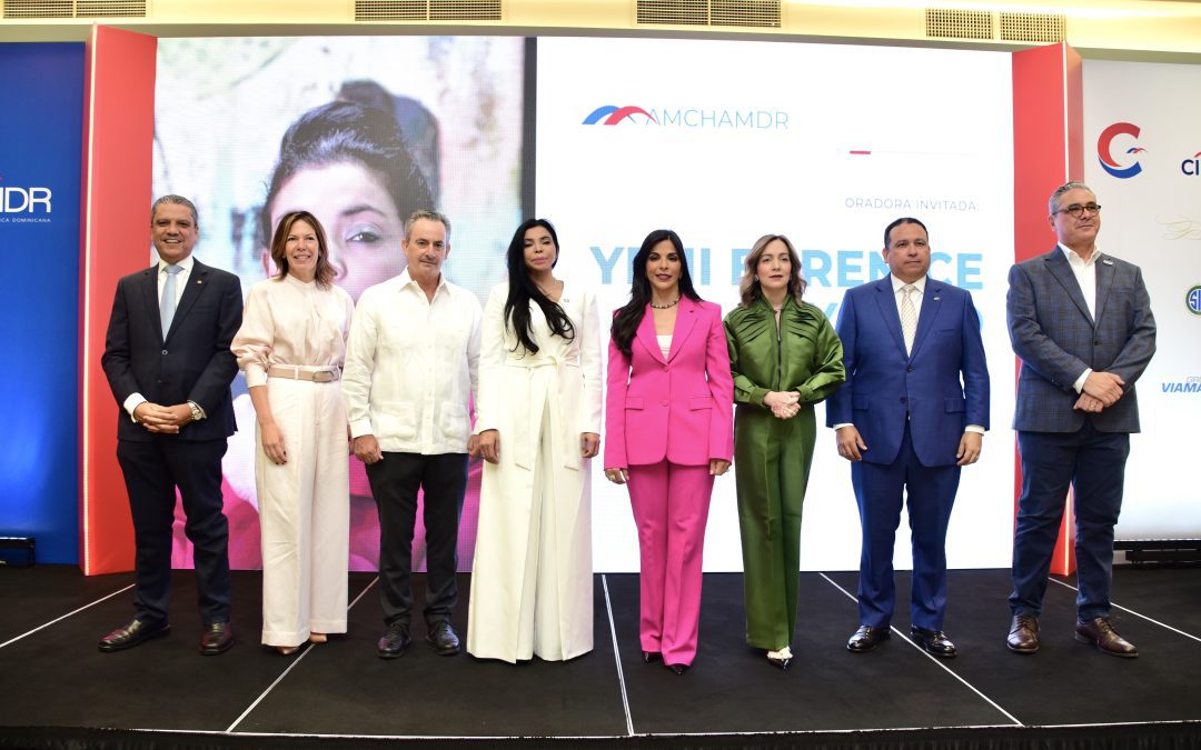 Procuradora General aborda la seguridad y la institucionalidad como pilares de la competitividad nacional en almuerzo de AMCHAMDR